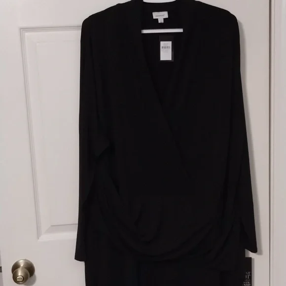 Dress - Picture 2 of 8